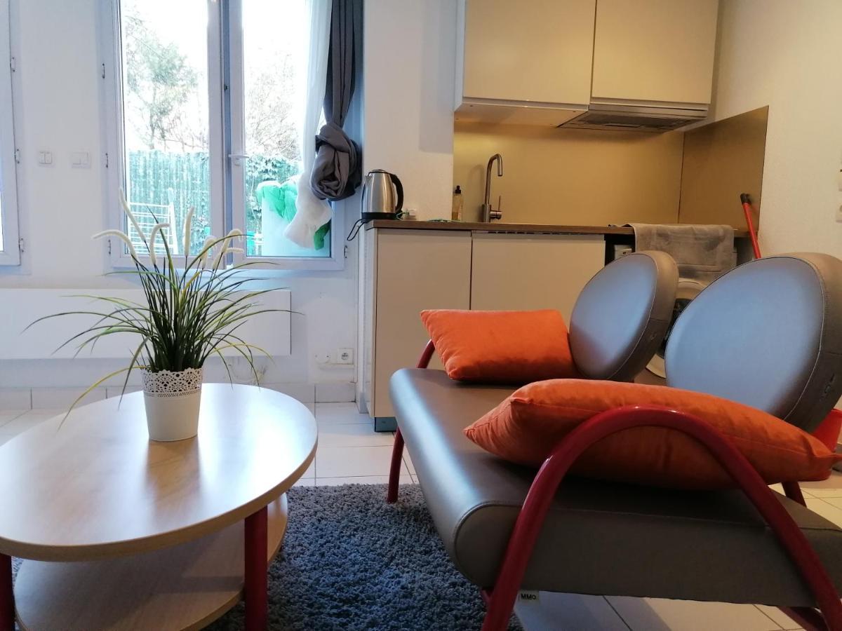 Studio De Charme, 30' Paris, 5' Evry, 10' Orly Ris-Orangis Exteriör bild