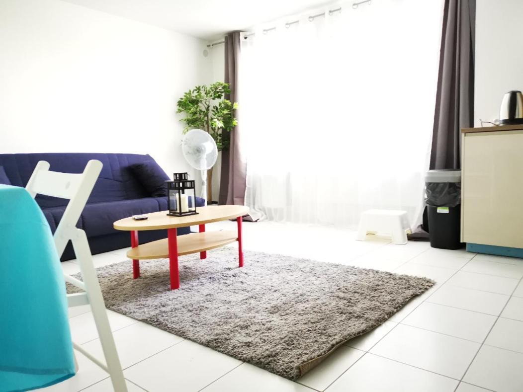 Studio De Charme, 30' Paris, 5' Evry, 10' Orly Ris-Orangis Exteriör bild