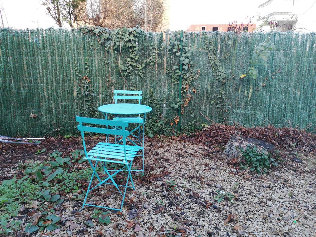 Studio De Charme, 30' Paris, 5' Evry, 10' Orly Ris-Orangis Exteriör bild
