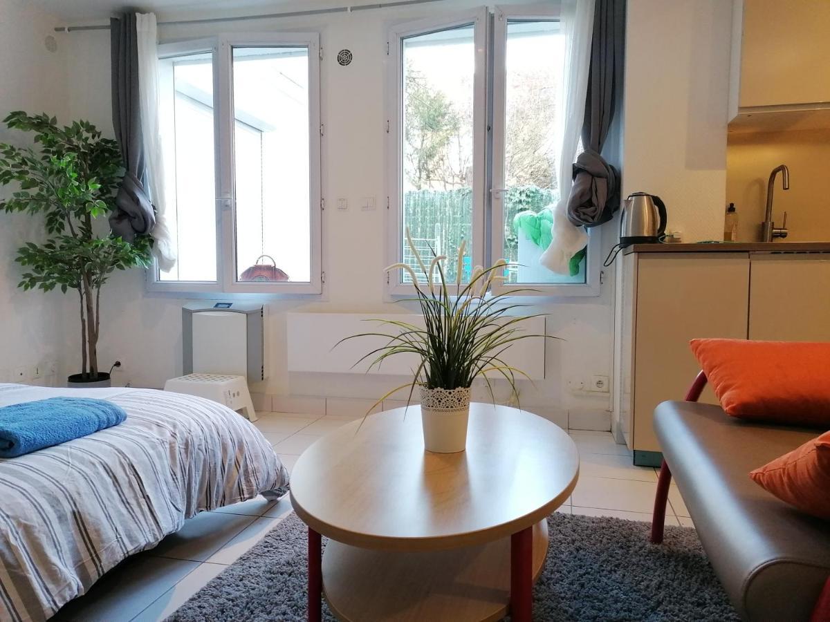 Studio De Charme, 30' Paris, 5' Evry, 10' Orly Ris-Orangis Exteriör bild